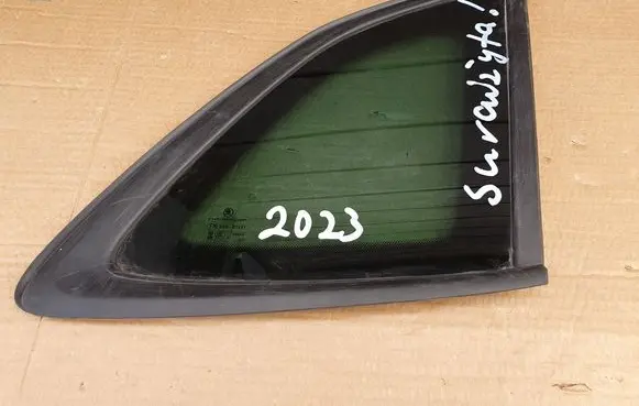 Skoda Scala Rear side window 657845298