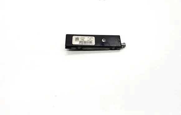 Mercedes-Benz CLS C218 X218 Aerial antenna amplifier A2129052905