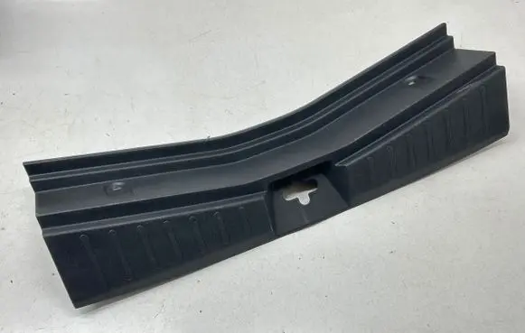 Nissan Note (E12) Trunk/boot sill cover protection 849923VV0A