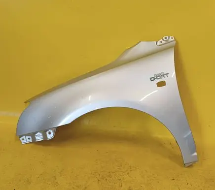 Toyota Avensis T250 Fender 