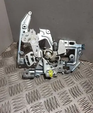 Renault Master III Rear door lock 906123257R