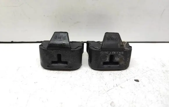 BMW 3 E90 E91 Radiator mount bracket 7805310