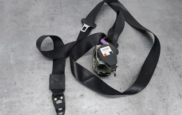 Audi A6 S6 C6 4F Front seatbelt 605404600