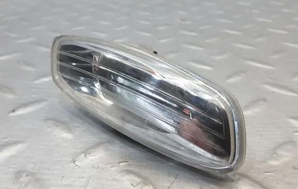 Citroen C5 Mirror indicator light 37143X10