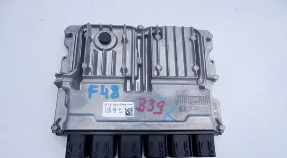 BMW X1 F48 F49 Engine control unit/module ECU 9888808 170483763 0281036944