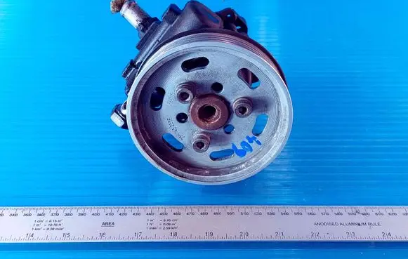Audi A4 S4 B7 8E 8H Power steering pump 06H145255E