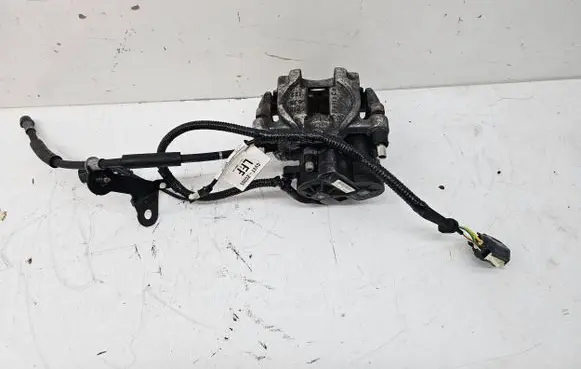 Ford Kuga II Rear brake caliper GV61-2D250-B