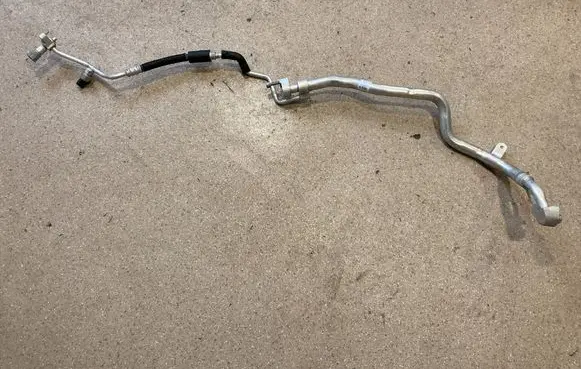 BMW M5 F90 Air conditioning (A/C) pipe/hose 7854427