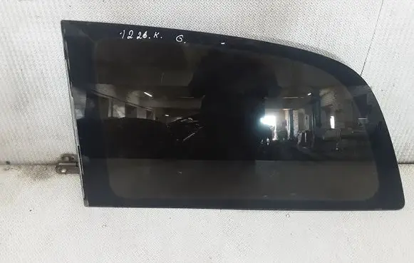 Mercedes-Benz Vito Viano W639 Rear side window 
