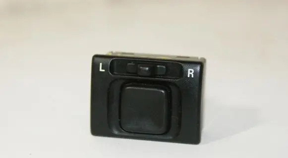 Suzuki Liana Wing mirror switch 3795075F00