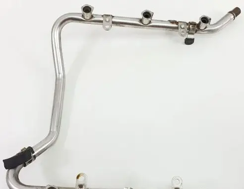 Mercedes-Benz E W210 Fuel main line pipe A1120700095
