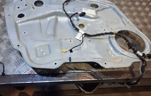 Mercedes-Benz GL X164 Front window lifting mechanism without motor