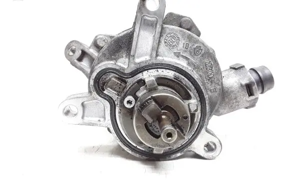 Volvo V70 Vacuum pump 31219463