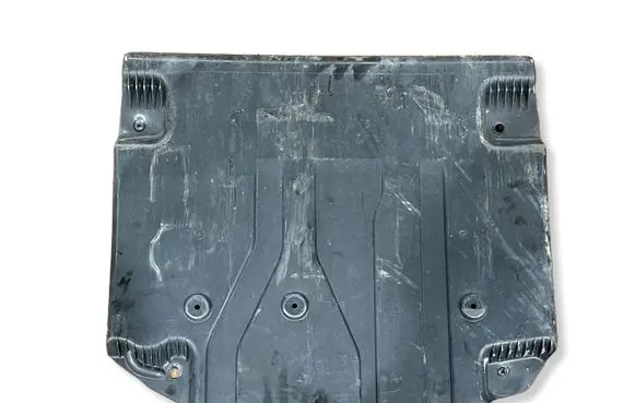Mercedes-Benz CLS C257 Engine splash shield/under tray A2136933300