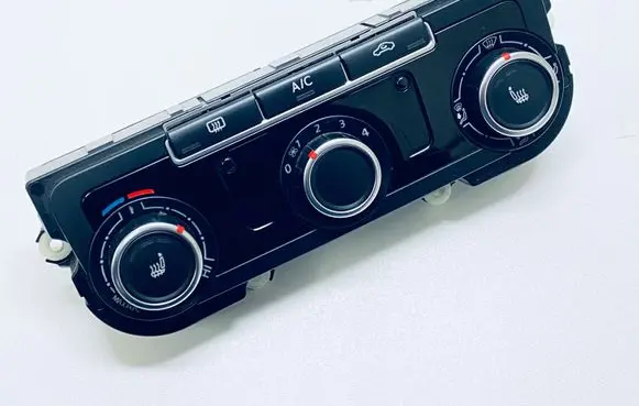 Volkswagen Jetta VI Climate control unit 7N0907426BH