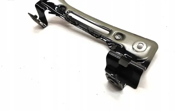 Audi Q7 4M Fender mounting bracket 4M0821431