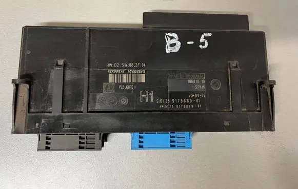 BMW 3 E90 E91 Central body control module 9176880 9050033613 532399243