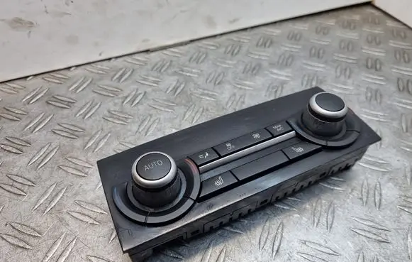 BMW 5 F10 F11 Climate control unit 9304719