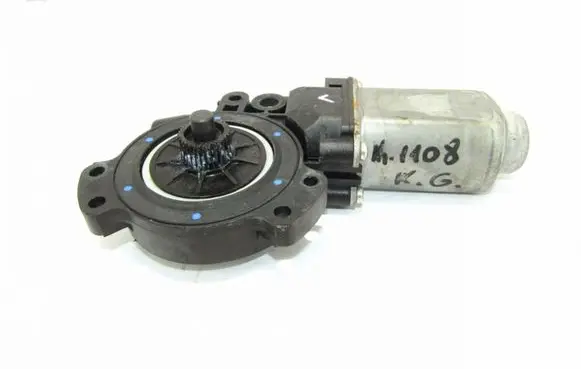 Hyundai Santa Fe Rear door window regulator motor