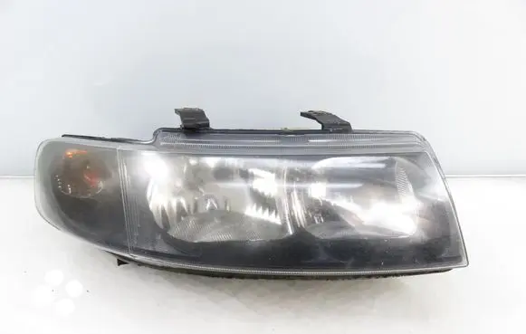 Seat Leon (1M) Headlight/headlamp 1M1941002D