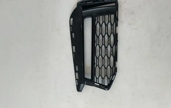BMW 5 G30 G31 Front bumper lower grill 15067010 8064964