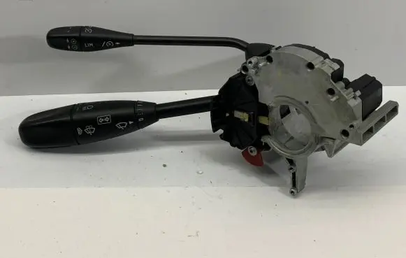 Mercedes-Benz E W211 Indicator stalk A1715400144 0141130501 1715402445