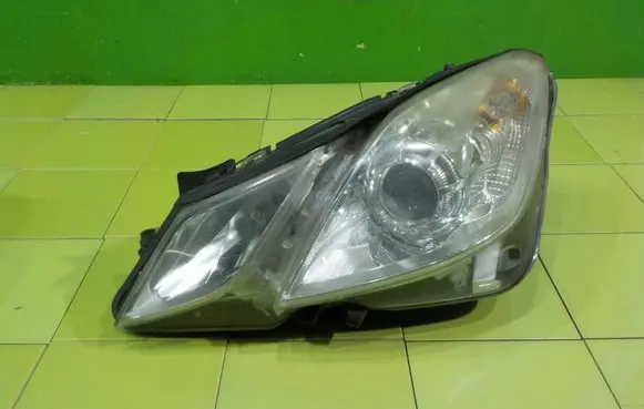 Mercedes-Benz E C207 W207 Headlight/headlamp A2078203161 XP277