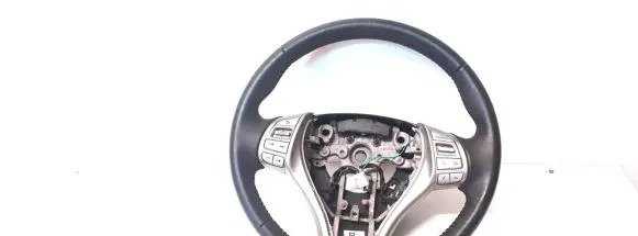 Nissan X-Trail T32 Steering wheel