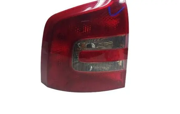 Skoda Octavia Mk2 (1Z) Rear/tail lights 154969KAS 154969