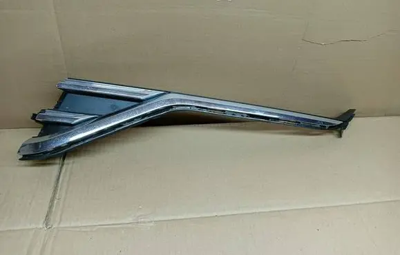 Volkswagen Touareg III Front grill 760853659A