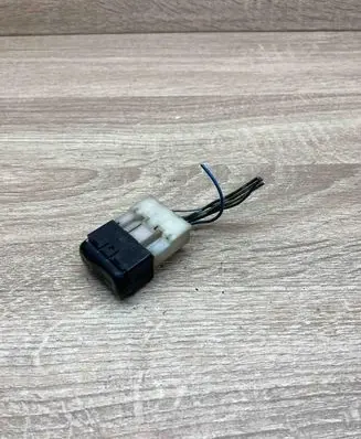 Mercedes-Benz Vito Viano W638 Electric window control switch A0045458207KZ
