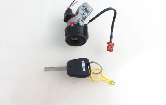 Peugeot 407 Ignition lock 9648445180