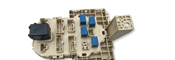 Opel Agila B Fuse box set 3677051K20