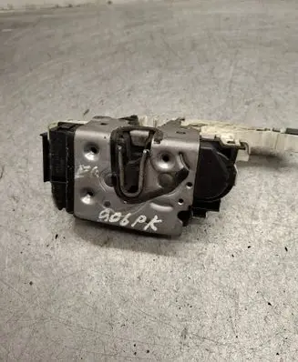 Mercedes-Benz Sprinter W906 Front door lock A9067202135 ZGS002