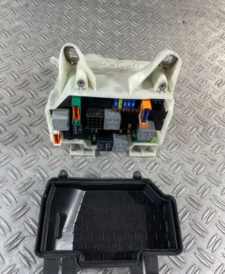 Mercedes-Benz C W205 Fuse box set A2055400182