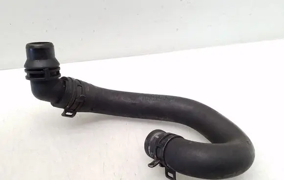 Mercedes-Benz E W212 Engine coolant pipe/hose A2048301096