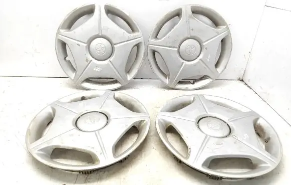 Toyota Previa (XR30, XR40) II R15 wheel hub/cap/trim 