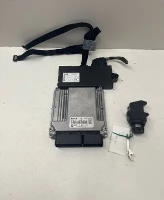 BMW 5 E60 E61 Engine ECU kit and lock set 0281015130 7811151 170062147