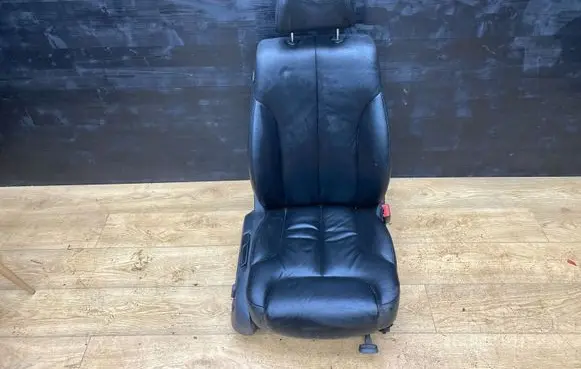 Volkswagen PASSAT B6 Front passenger seat 