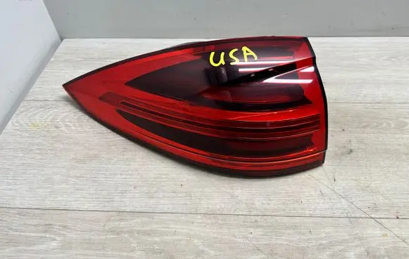 Porsche Cayenne (92A) Rear/tail lights 95863106100 7P5945207H