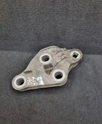 Audi A8 S8 D3 4E Engine mounting bracket 4E0199603N