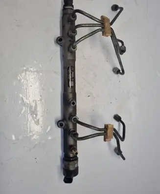 Volvo S60 Fuel main line pipe 0445215023