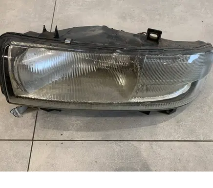 Renault Master II Headlight/headlamp 38210748