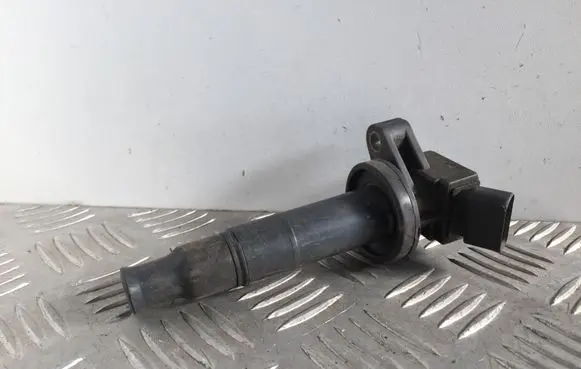Toyota Corolla E120 E130 High voltage ignition coil 9008019019