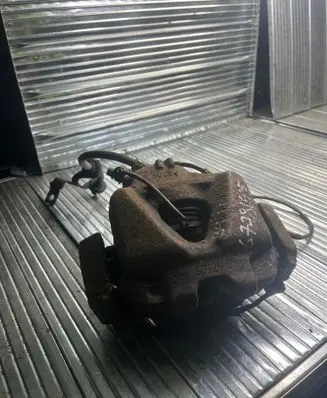 BMW 3 E92 E93 Front brake caliper 6778145 34116778145