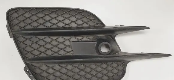 Mercedes-Benz B W245 Front bumper lower grill A2538853500