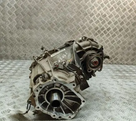 Isuzu D-Max Gearbox transfer box case 8983162910
