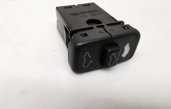 Honda CR-V Sunroof switch M19833