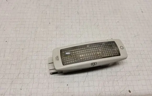 Volkswagen PASSAT B5 Other interior light 3B0947291