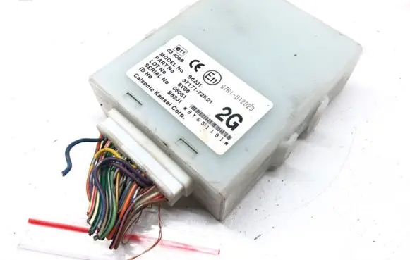 Suzuki Swift I Other control units/modules 37171-72K21